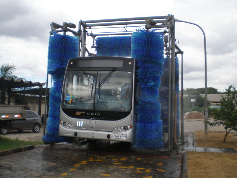 Não só a gestão como também manutenção, lavagem e abastecimento dos ônibus eram de responsabilidade das oficinas da Prefeitura